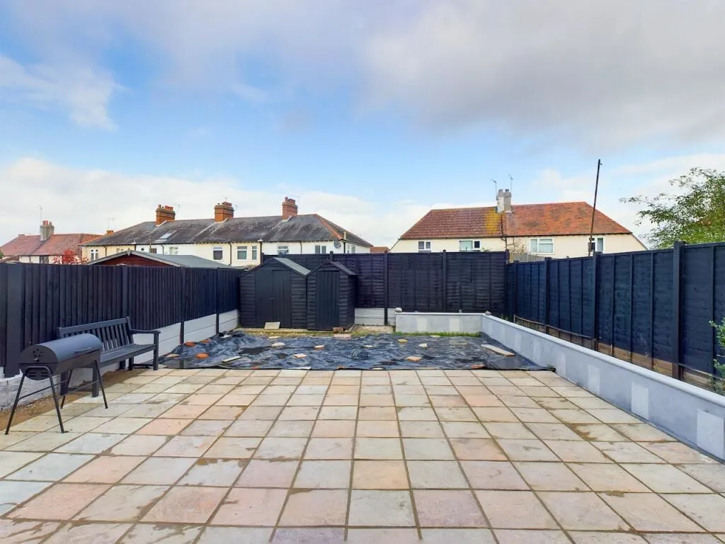 Gillingham, Kent, ME7 2JJ - Online Auctions