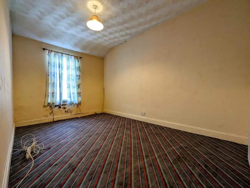 Bristol, Avon, BS2 9YU - Online Properties