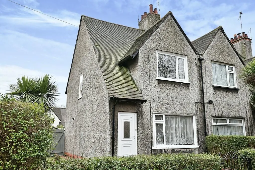 Hull, North Humberside, HU8 7TW - Online Auctions