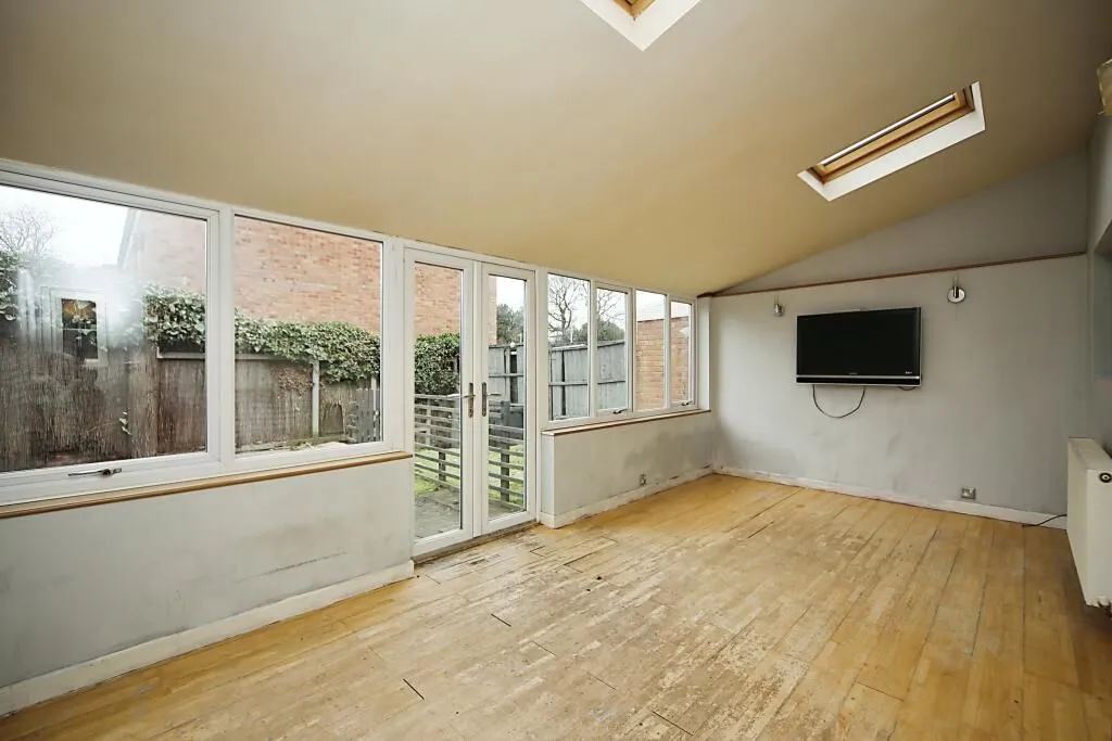 Catshill, Bromsgrove, Worcestershire, B61 0NF - Online Auctions
