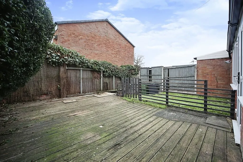 Catshill, Bromsgrove, Worcestershire, B61 0NF - Online Auctions
