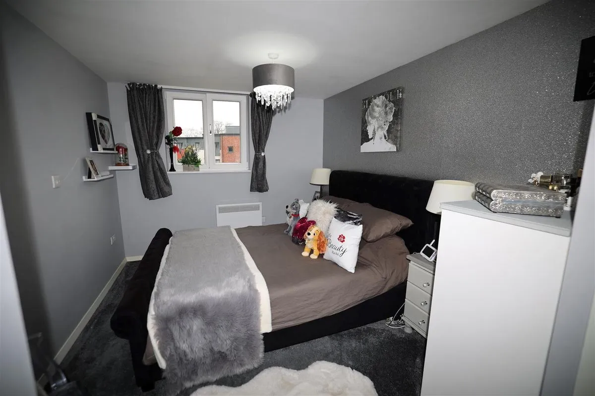 56 New Coventry Road, Birmingham, West Midlands, B26 3BF - Online Auctions