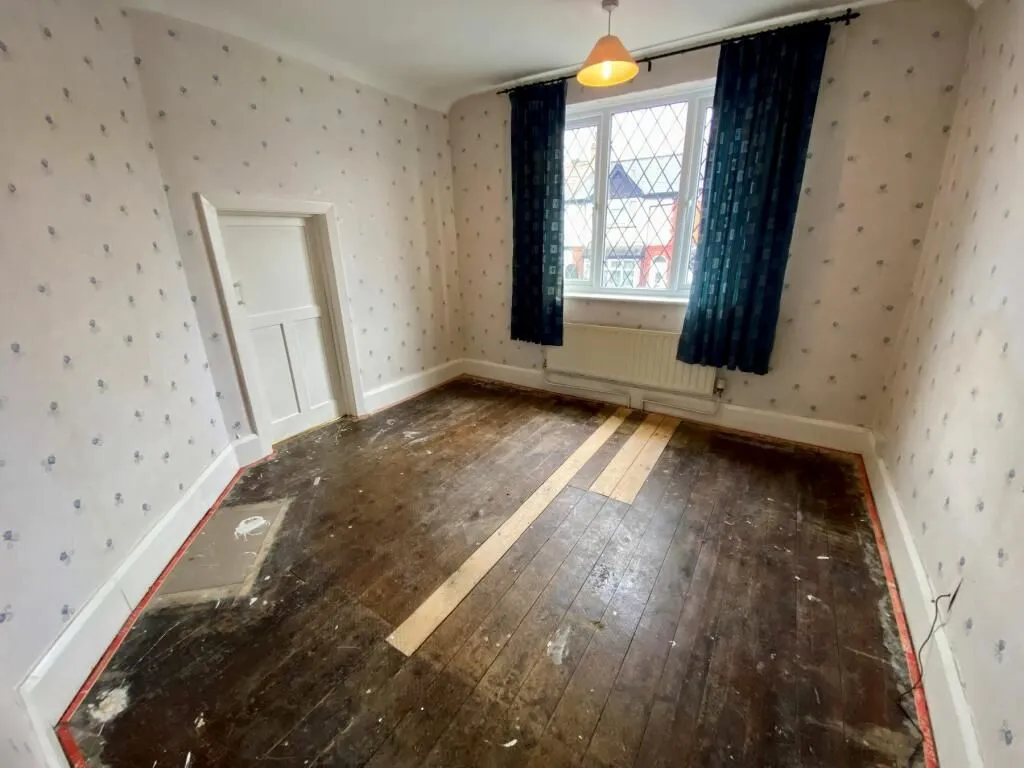 Sparkhill, Birmingham, West Midlands, B11 4NF - Online Auctions
