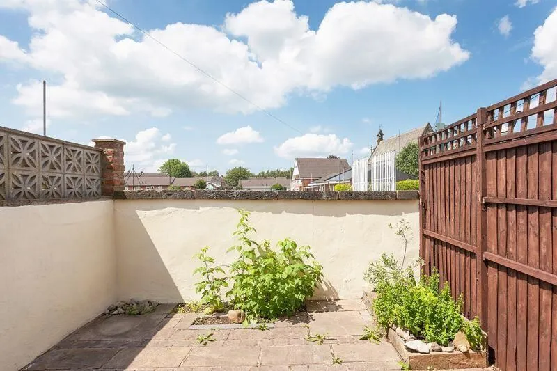 Congleton, Cheshire, CW12 4DG - Online Auctions