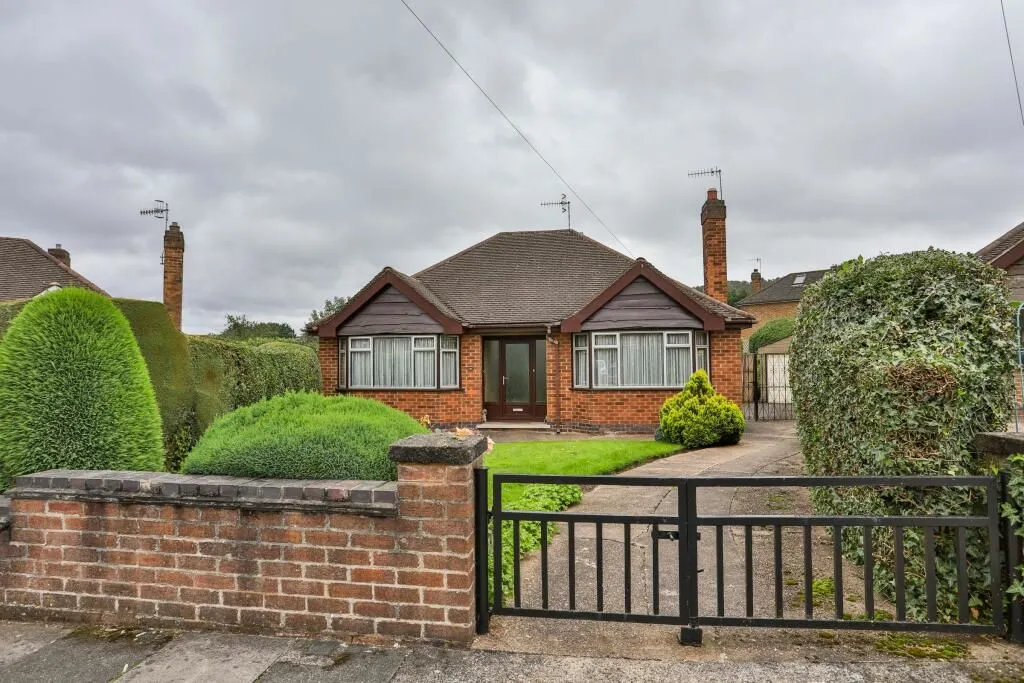 Bramcote, Nottingham, Nottinghamshire, NG9 3JB - Online Auctions