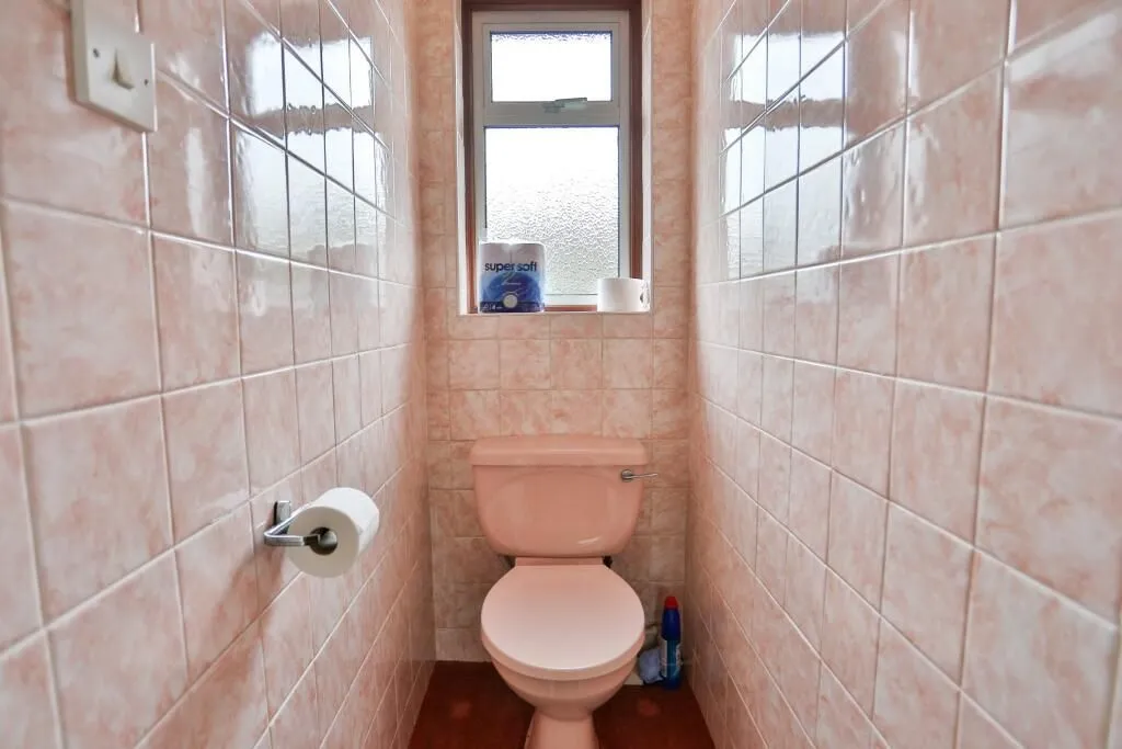 Bramcote, Nottingham, Nottinghamshire, NG9 3JB - Online Auctions