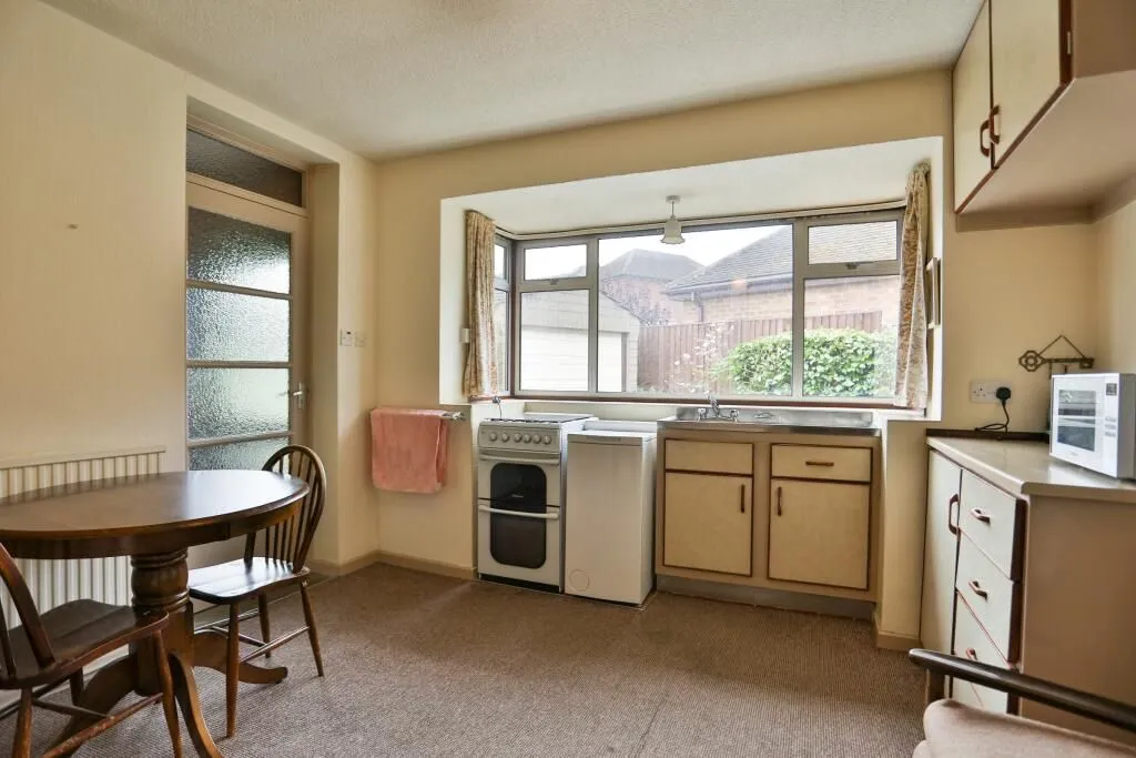 Bramcote, Nottingham, Nottinghamshire, NG9 3JB - Online Auctions