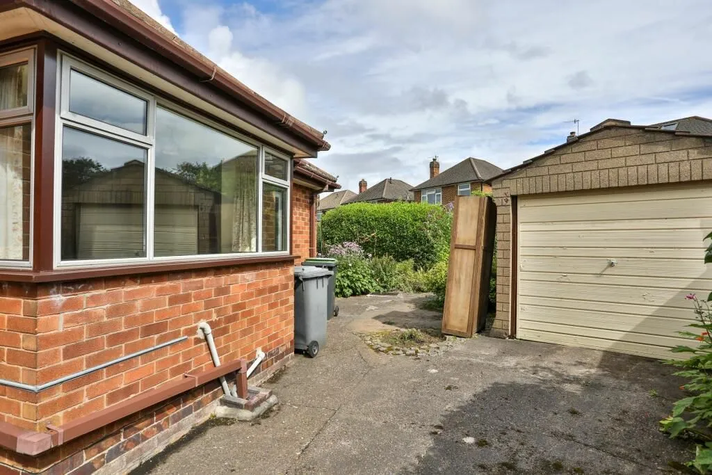 Bramcote, Nottingham, Nottinghamshire, NG9 3JB - Online Auctions