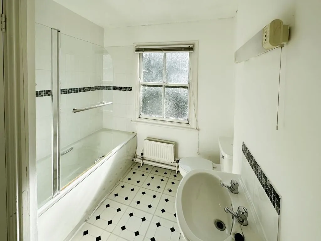 Lincoln, Lincolnshire, LN1 3BJ - Online Properties