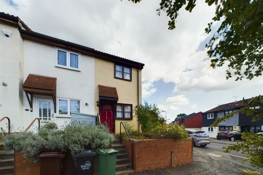 Mapleton Road, London, E4 6XW - Online Auctions