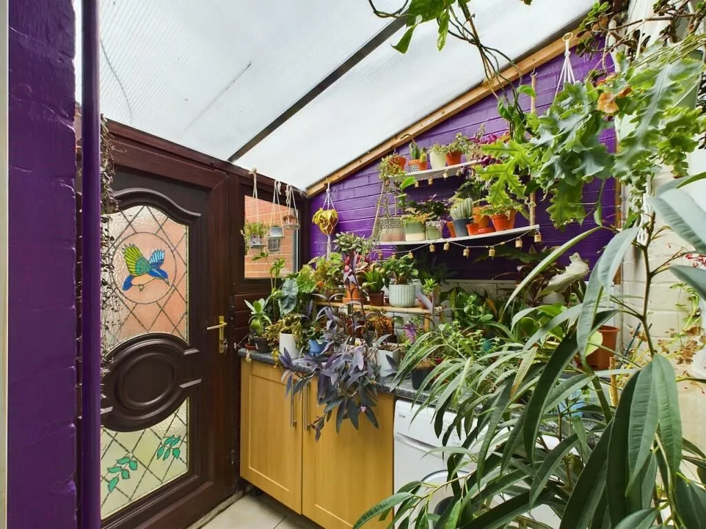 Wombwell, Barnsley, South Yorkshire, S73 0LH - Online Auctions