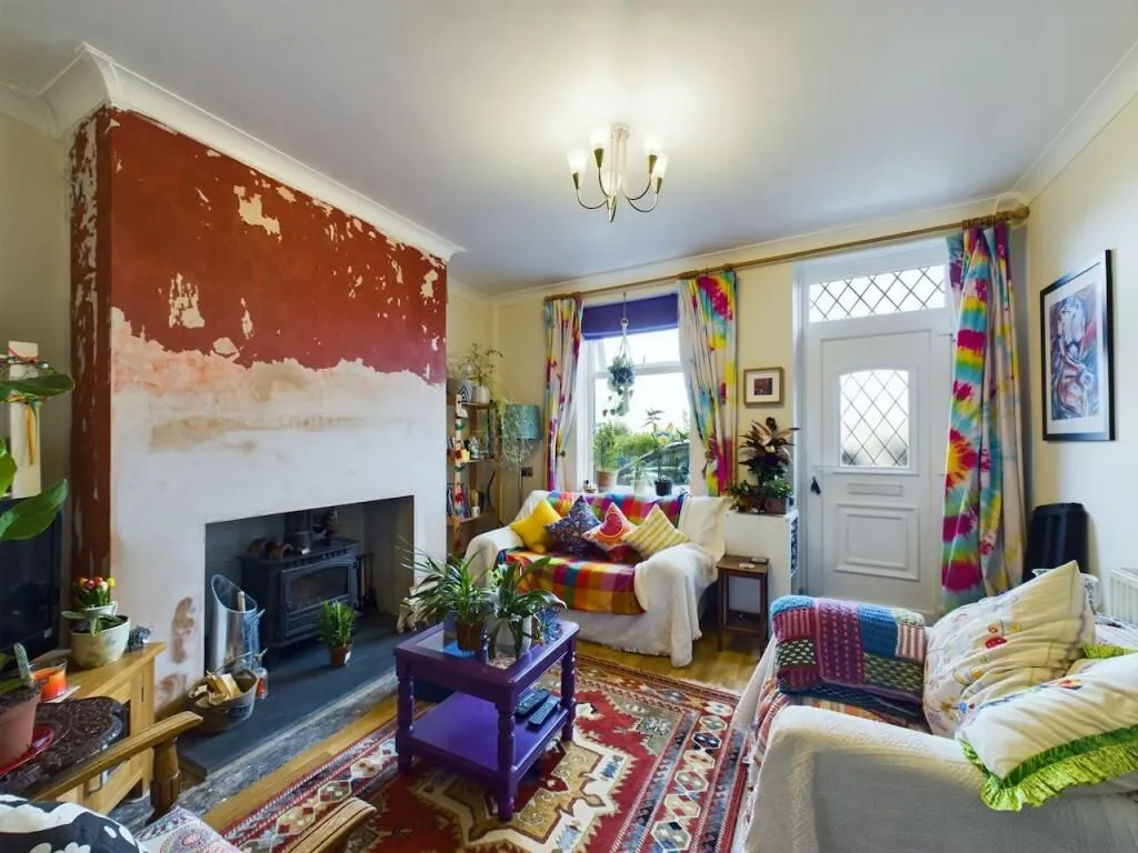 Wombwell, Barnsley, South Yorkshire, S73 0LH - Online Auctions