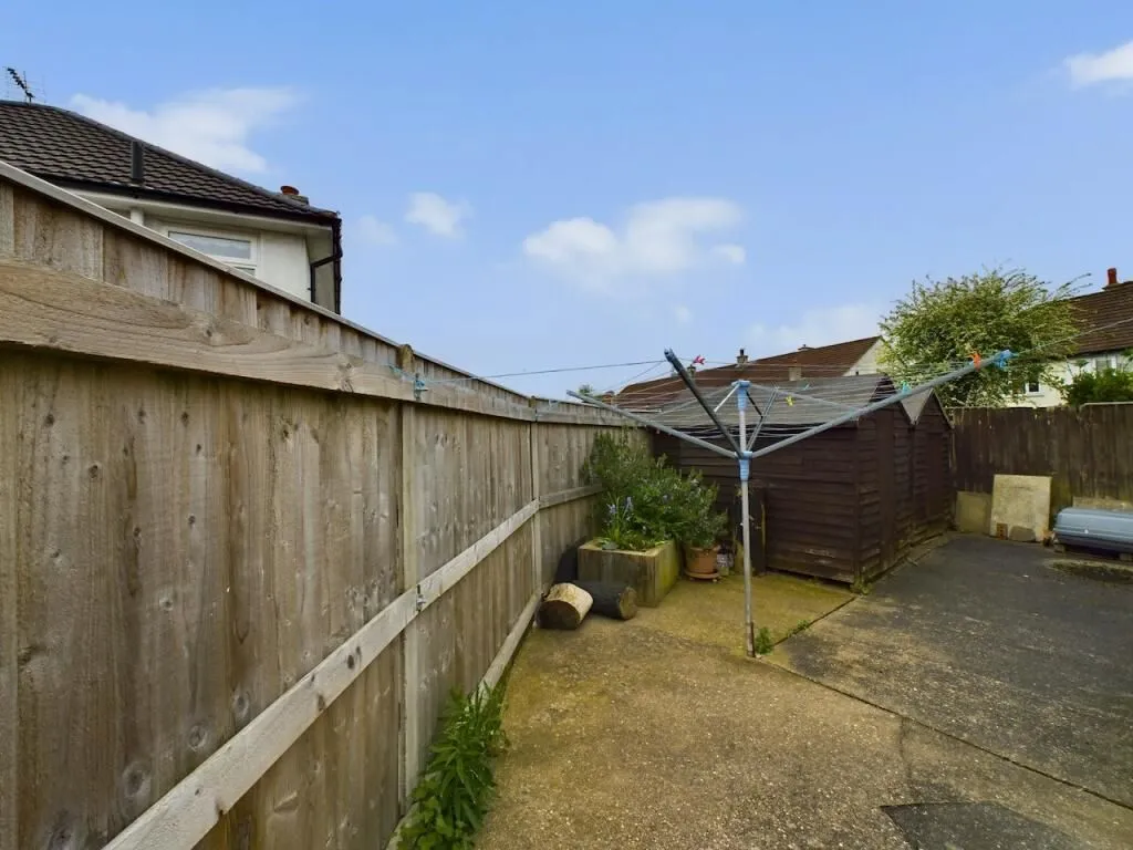 Grimsby, South Humberside, DN34 5SH - Online Auctions