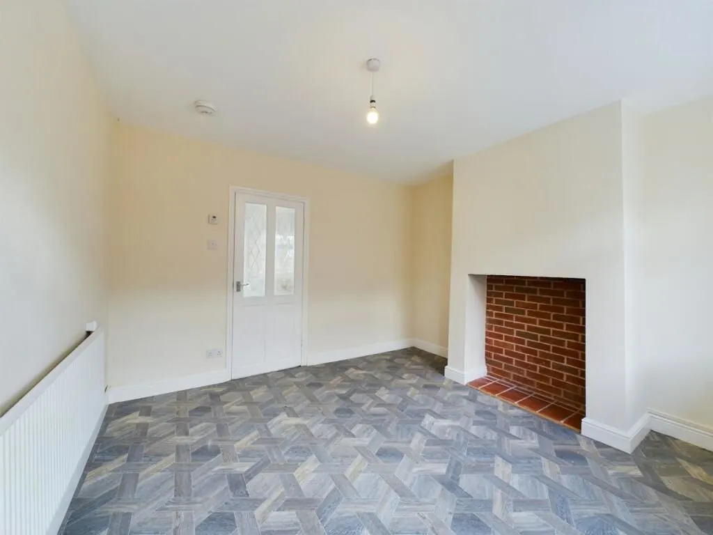 New Whittington, Chesterfield, Derbyshire, S43 2BJ - Online Auctions