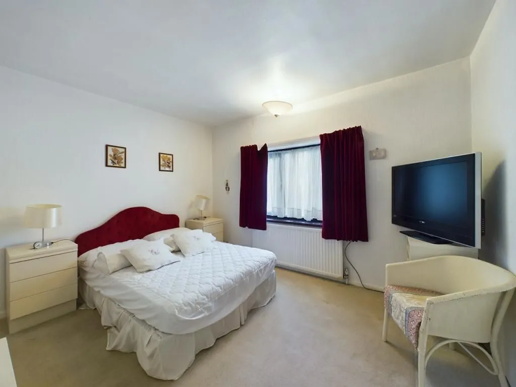 Rotherham, South Yorkshire, S61 2JN - Online Auctions