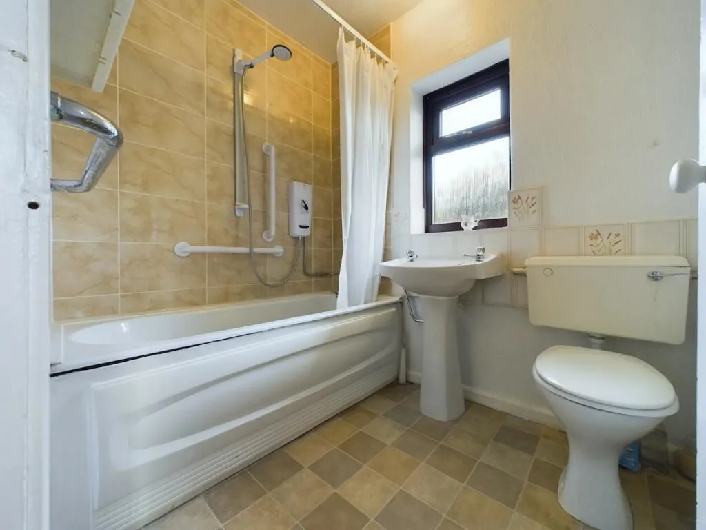 Rotherham, South Yorkshire, S61 2JN - Online Auctions