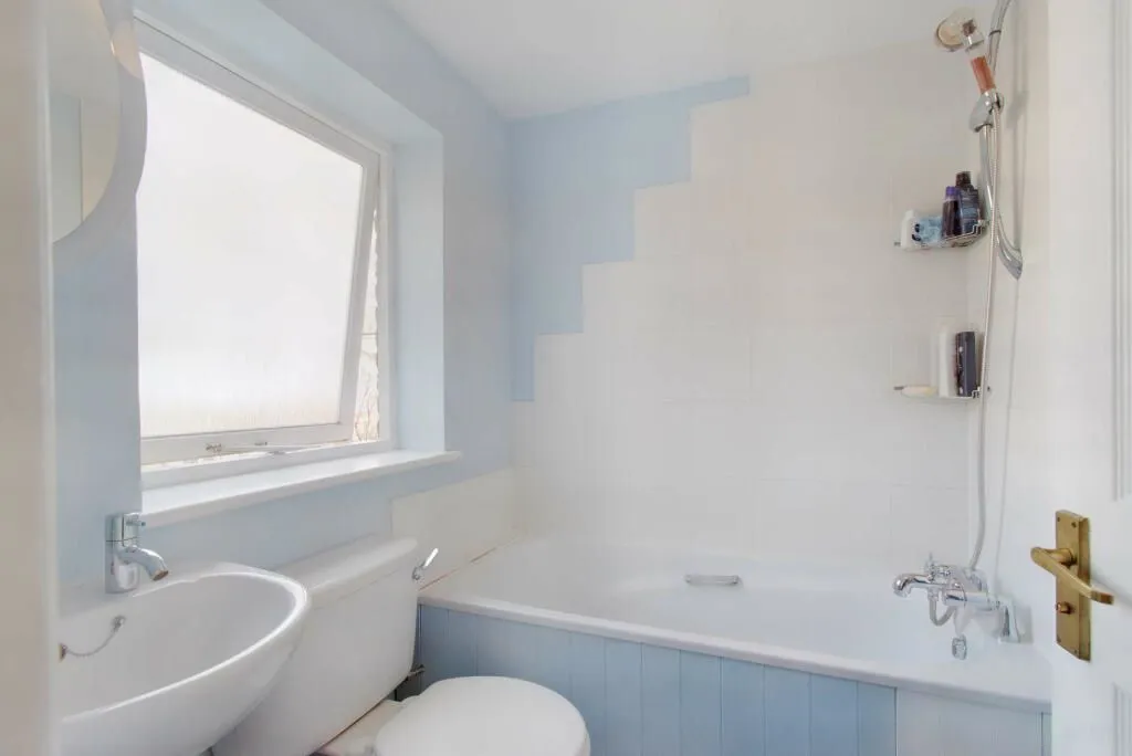 Melville Court, Croft Street, London, SE8 5DR - Online Properties
