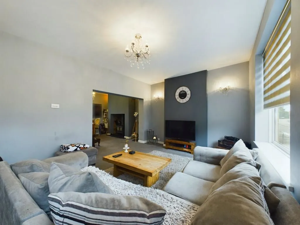High Spen, Rowlands Gill, Tyne And Wear, NE39 2BH - Online Auctions