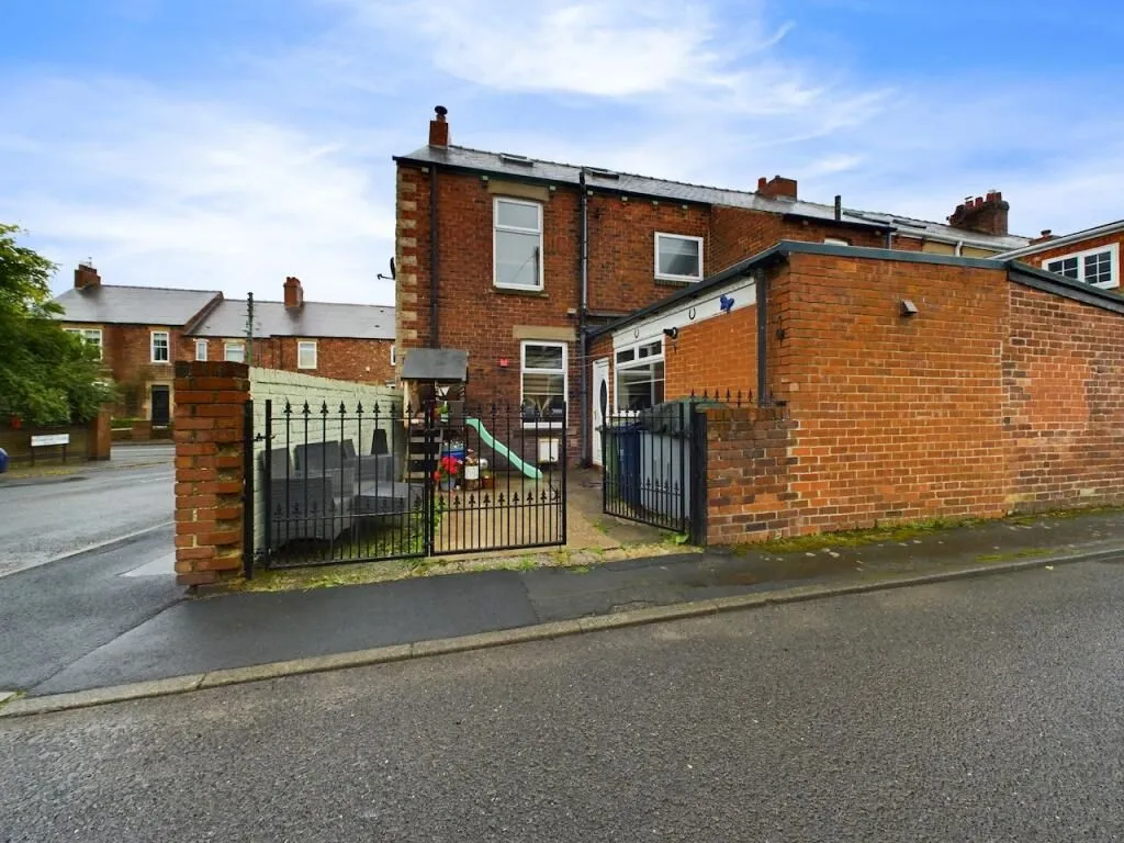 High Spen, Rowlands Gill, Tyne And Wear, NE39 2BH - Online Auctions