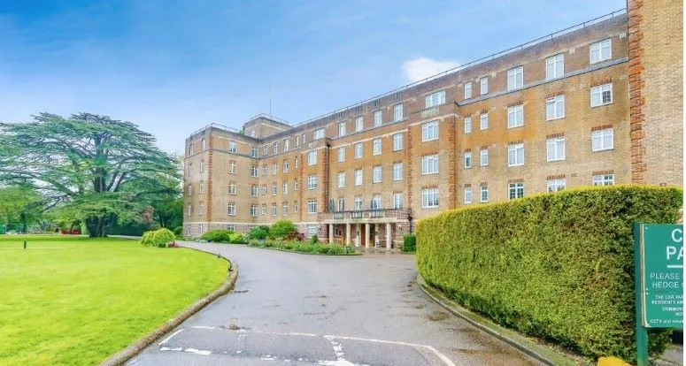 Chancellor House, Mount Ephraim, Tunbridge Wells, Kent, TN4 8BT - Online Auctions