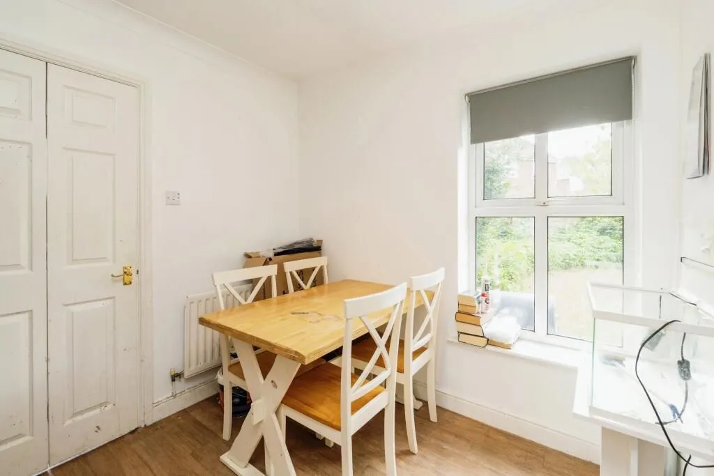 Lowton, Warrington, Cheshire, WA3 2LL - Online Auctions