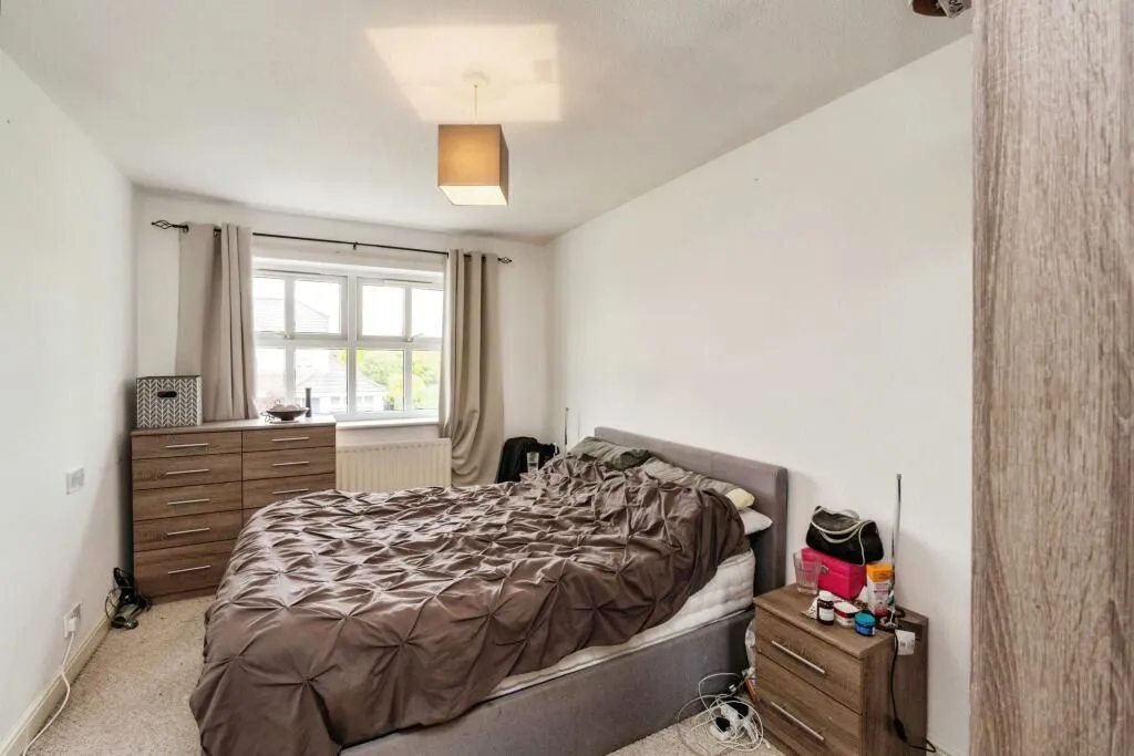Lowton, Warrington, Cheshire, WA3 2LL - Online Auctions