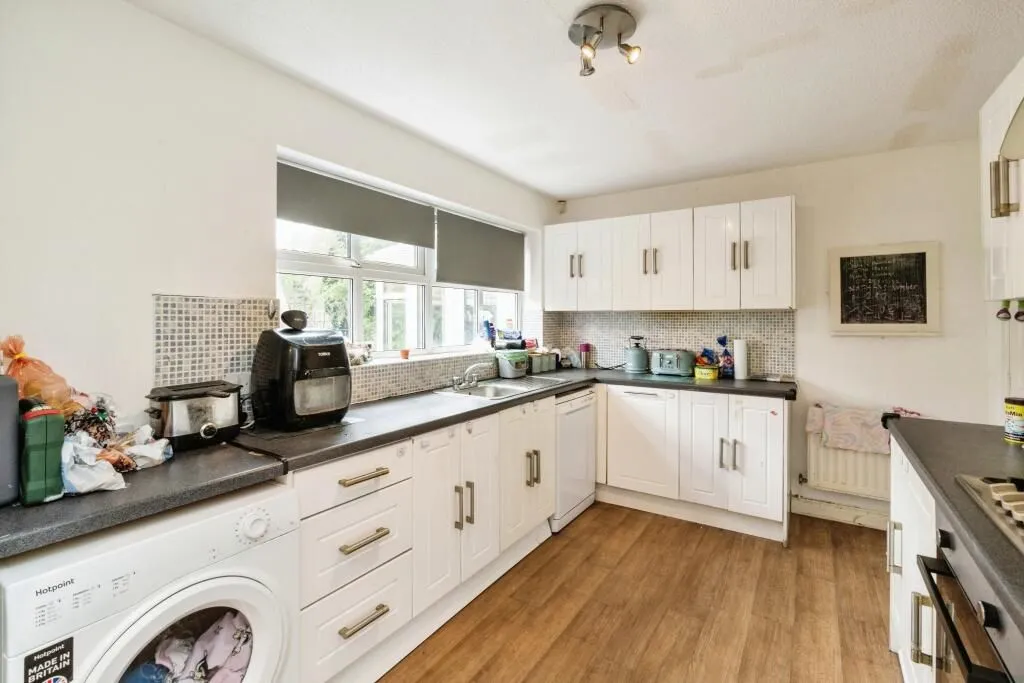 Lowton, Warrington, Cheshire, WA3 2LL - Online Auctions