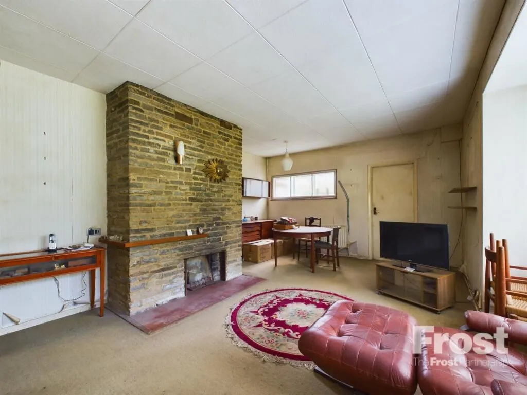 The Green, Horton Road, Horton, Slough, Berkshire, SL3 9NU - Online Auctions