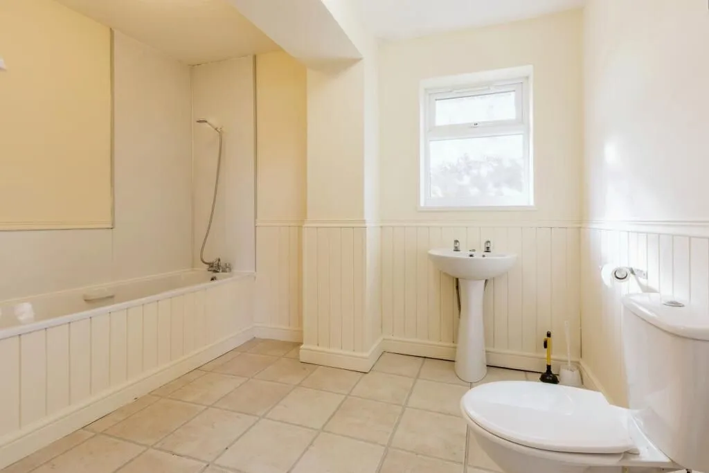 Morpeth, Northumberland, NE61 2EY - Online Auctions