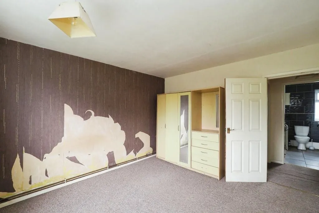 Pinxton, Nottingham, Nottinghamshire, NG16 6LU - Online Auctions