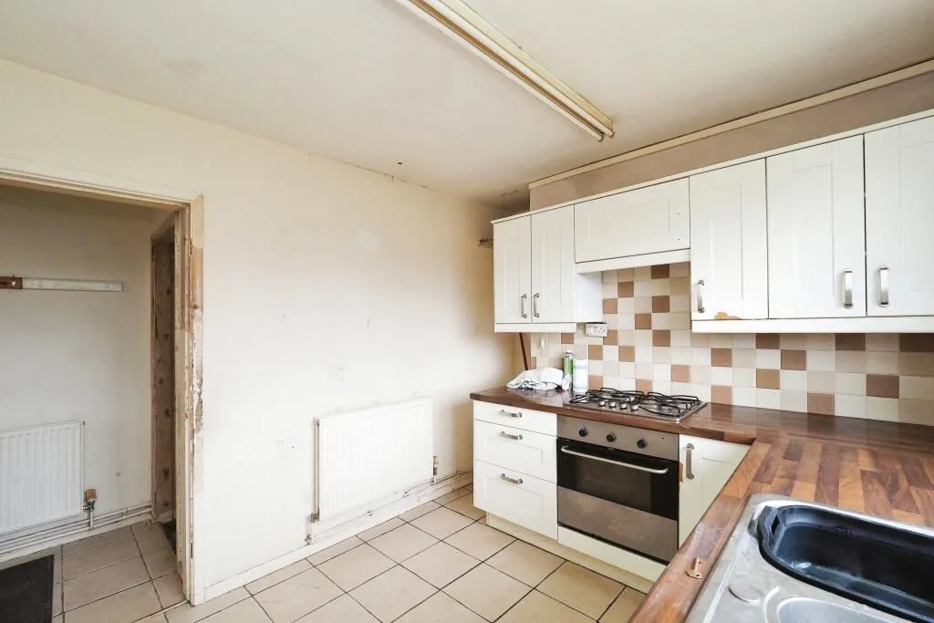 Pinxton, Nottingham, Nottinghamshire, NG16 6LU - Online Auctions