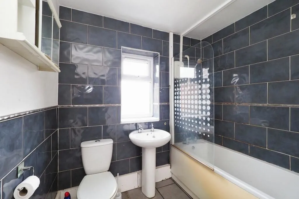 Pinxton, Nottingham, Nottinghamshire, NG16 6LU - Online Auctions