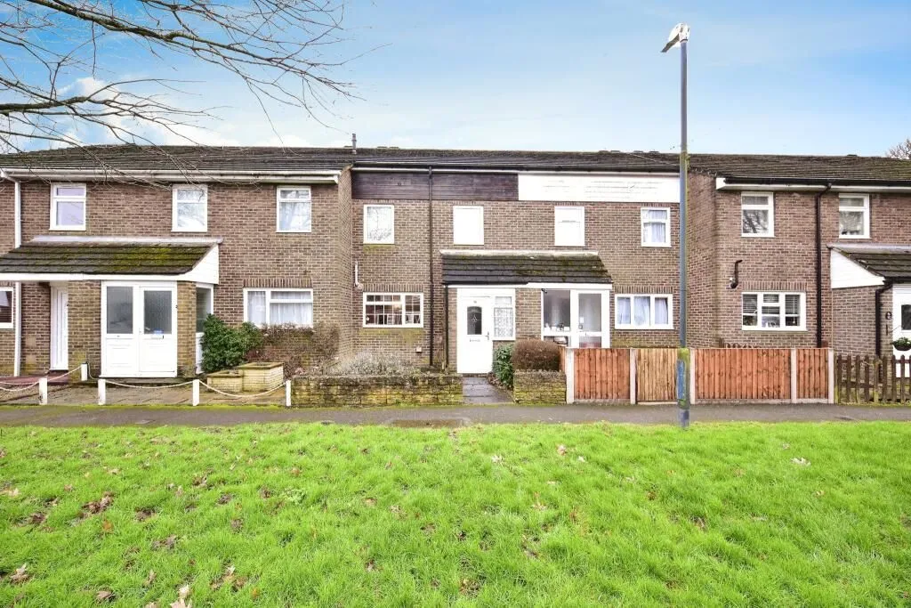 Maidstone, Kent, ME15 8UL - Online Auctions