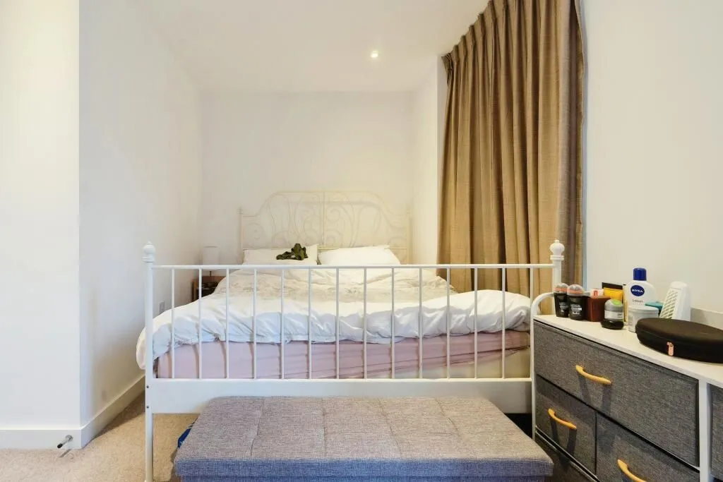 Fonthill Apartments, 1b Jeffreys Road, London, SW4 6QU - Online Auctions