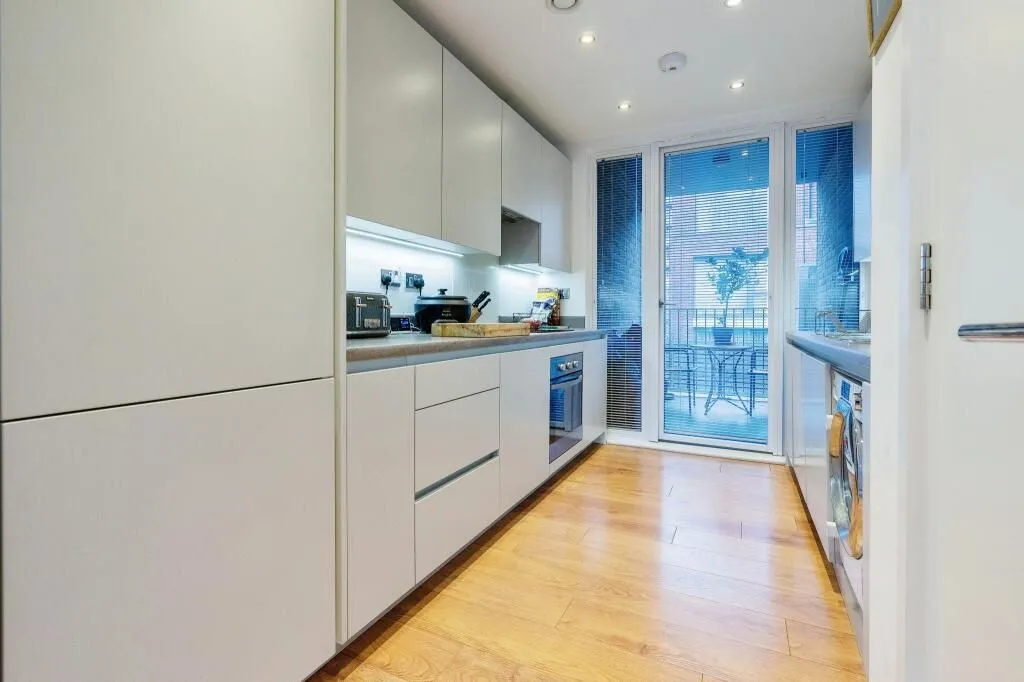 Fonthill Apartments, 1b Jeffreys Road, London, SW4 6QU - Online Auctions