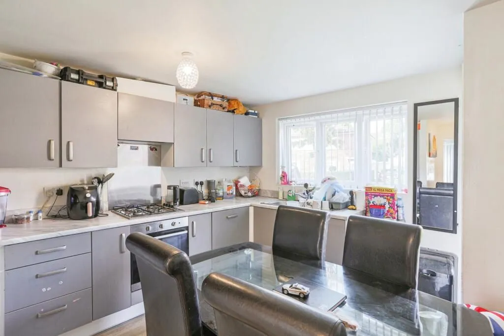 Leeds, West Yorkshire, LS9 0HN - Online Auctions