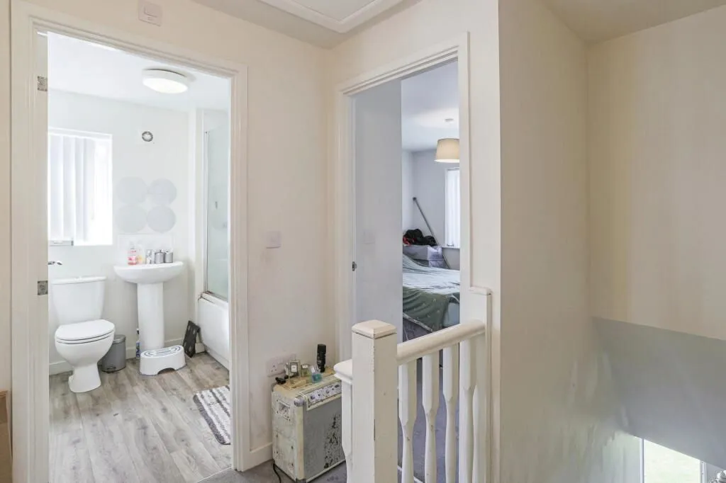Leeds, West Yorkshire, LS9 0HN - Online Auctions
