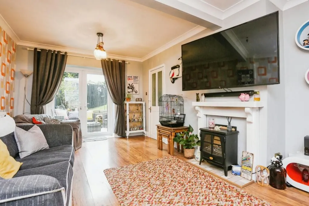 Mountsorrel, Loughborough, Leicestershire, LE12 7JA - Online Auctions