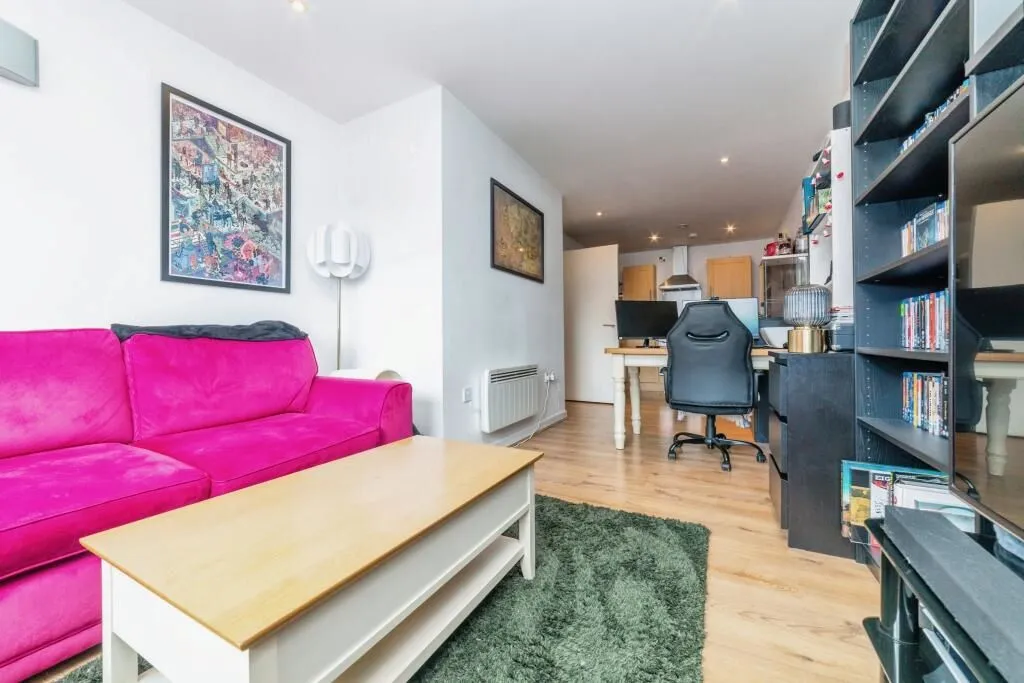 Regency Court, 39 Primrose Drive, Ecclesfield, Sheffield, South Yorkshire, S35 9ZQ - Online Auctions