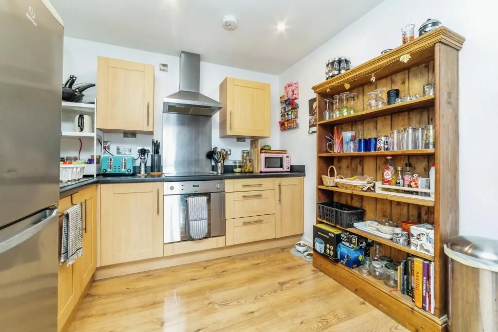 Regency Court, 39 Primrose Drive, Ecclesfield, Sheffield, South Yorkshire, S35 9ZQ - Online Auctions