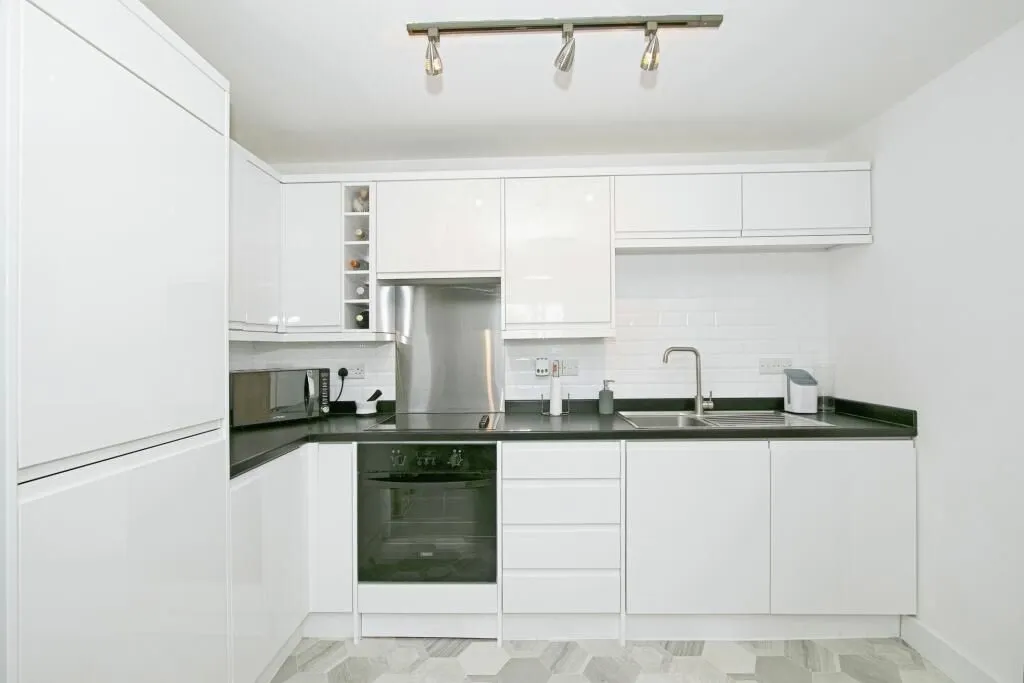 Chy Kensa, Jubilee Drive, Redruth, Cornwall, TR15 1DY - Online Auctions