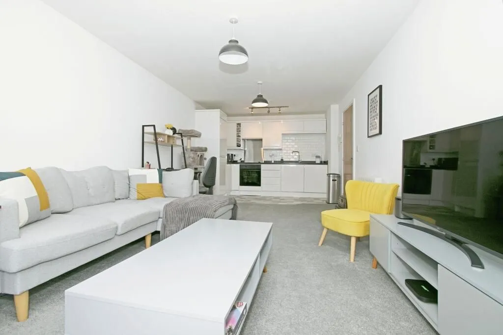 Chy Kensa, Jubilee Drive, Redruth, Cornwall, TR15 1DY - Online Auctions