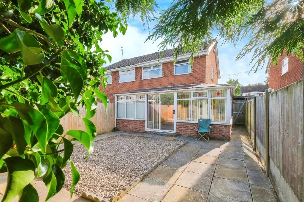 Bromborough, Wirral, Merseyside, CH62 7DF - Online Auctions