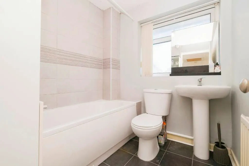 Bromborough, Wirral, Merseyside, CH62 7DF - Online Auctions
