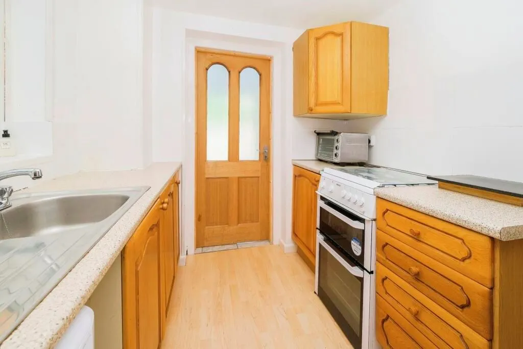 Bromborough, Wirral, Merseyside, CH62 7DF - Online Auctions