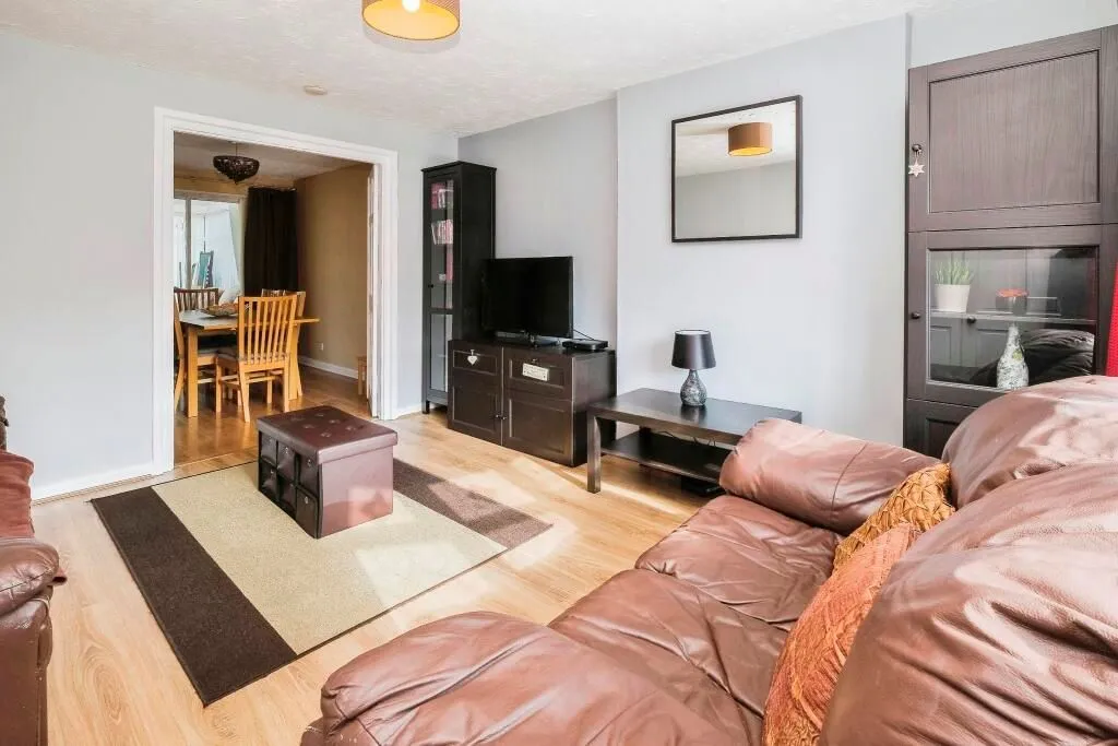 Bromborough, Wirral, Merseyside, CH62 7DF - Online Auctions