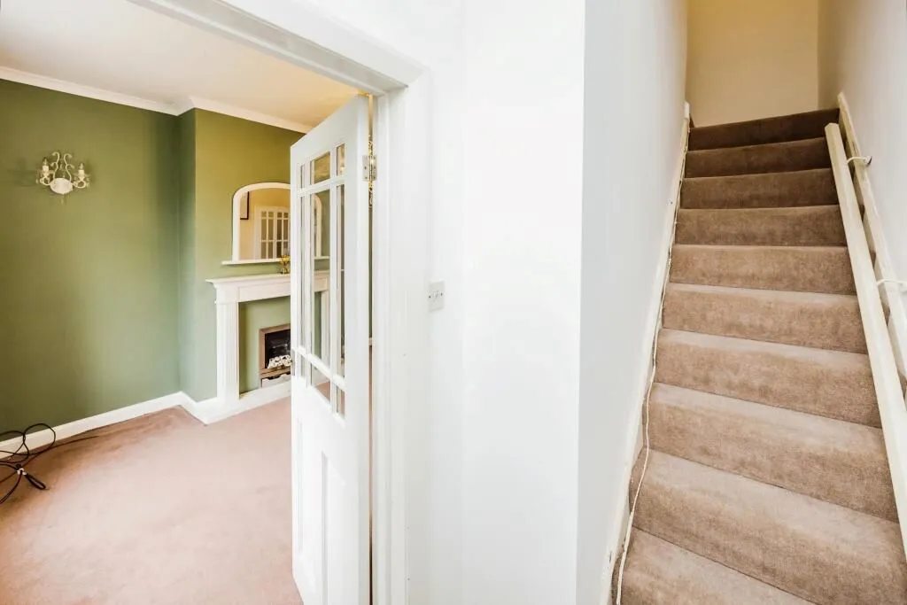 Huddersfield, West Yorkshire, HD3 4HF - Online Auctions