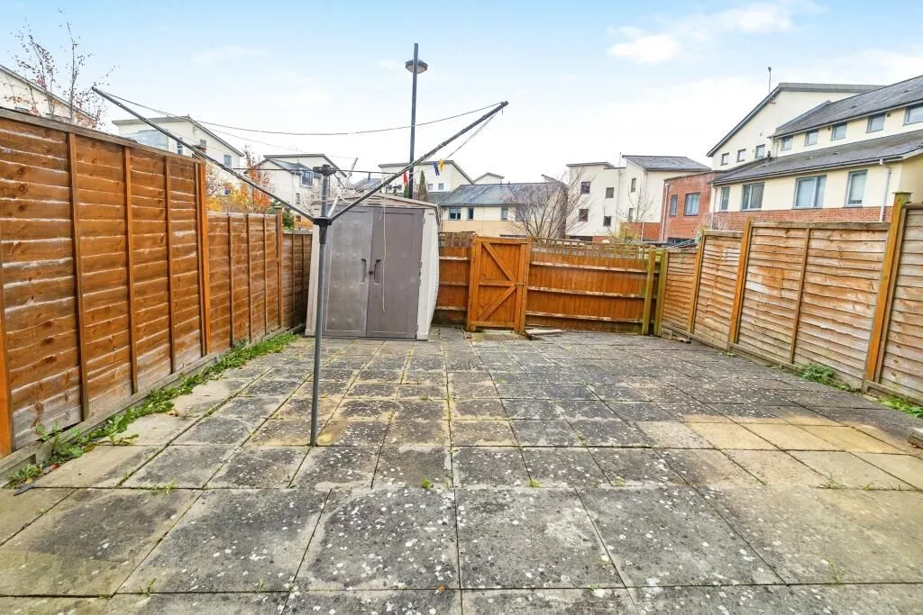 Ashland, Milton Keynes, Buckinghamshire, MK6 4AZ - Online Auctions