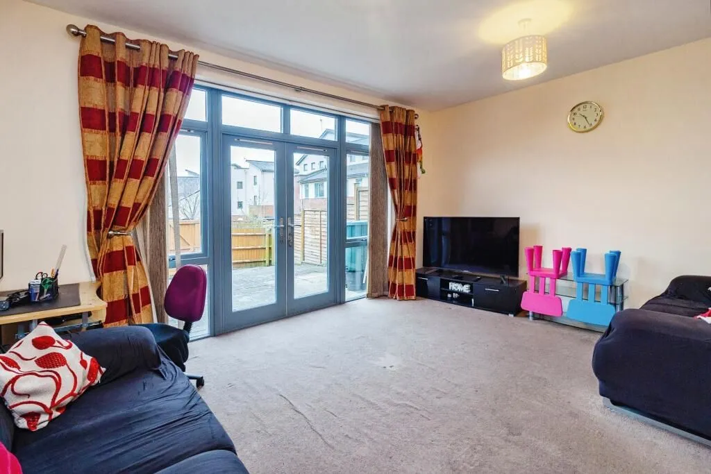 Ashland, Milton Keynes, Buckinghamshire, MK6 4AZ - Online Auctions
