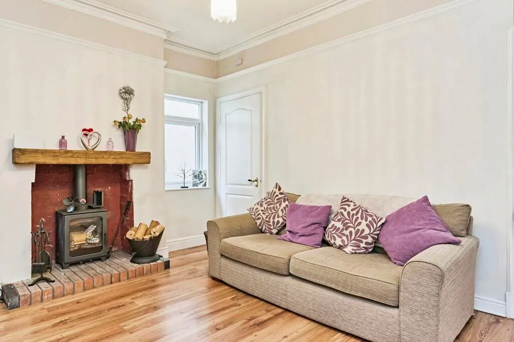 Darlaston, Wednesbury, West Midlands, WS10 8TW - Online Properties